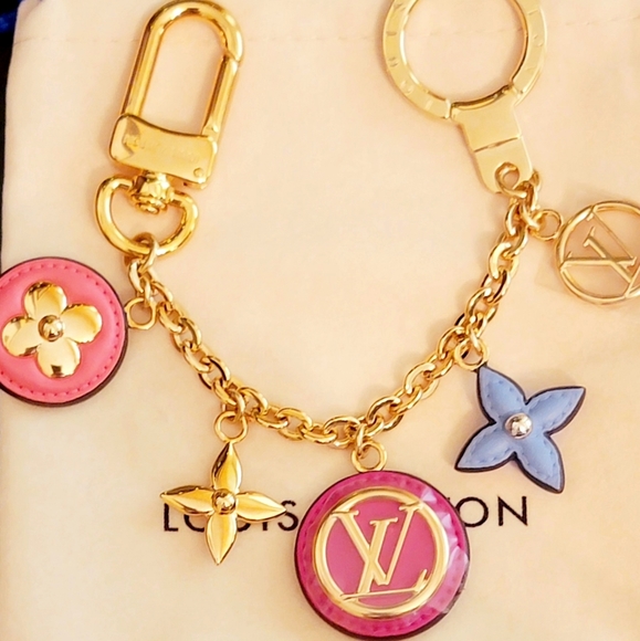 Authentic Louis Vuitton Preppy flowers Bag Charm. New w/box & dust bag - Picture 1 of 12